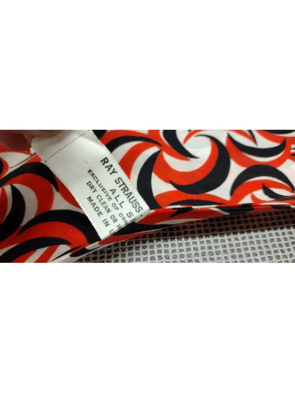 Vintage 1960s Gay Flamboyant Scarf Ray Strauss PSYCHEDELIC Red Black Long Pointy